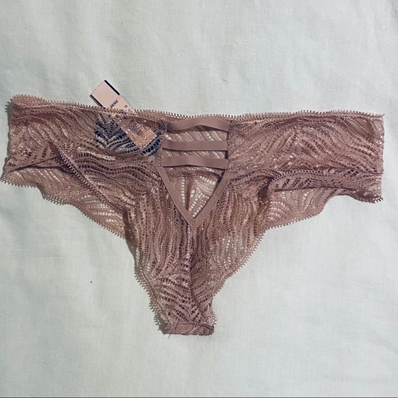 Victoria’s Secret VERY SEXY 3-piece set! 32C Bra & x-small Panties - Picture 8 of 10